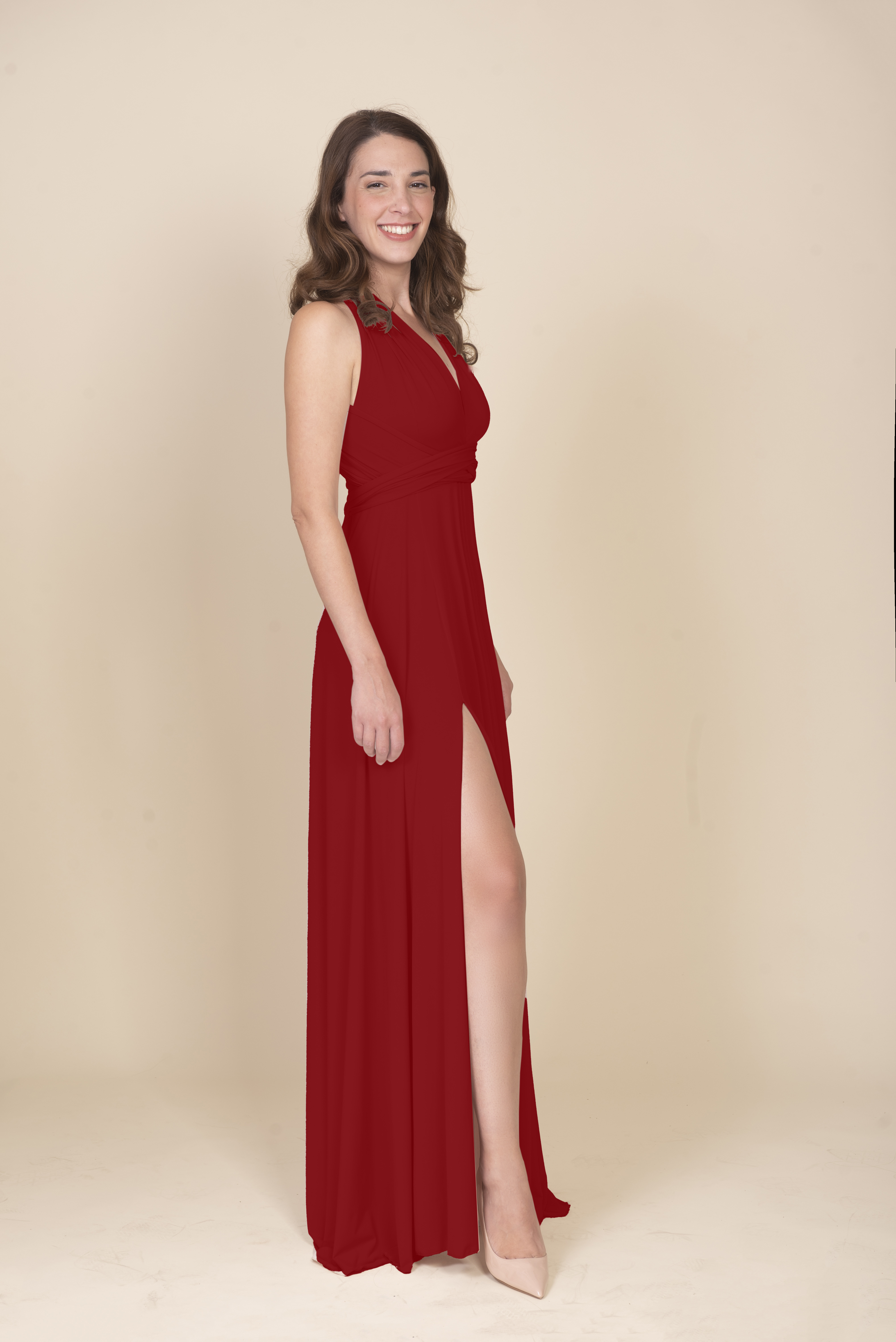 LONG CLASSIC SLIT DRESS IN RED by Infinit Barcelona